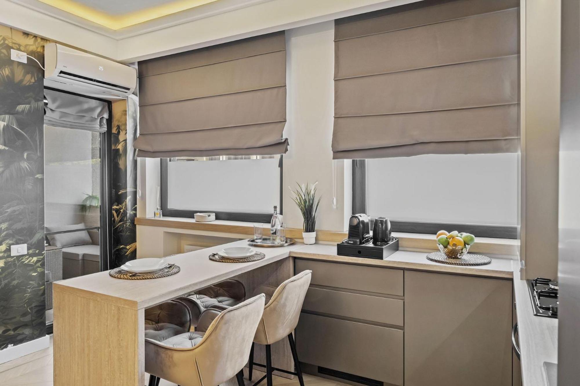 Central Two Rooms Apartment The Paradise Of Lights Bucareste Exterior foto