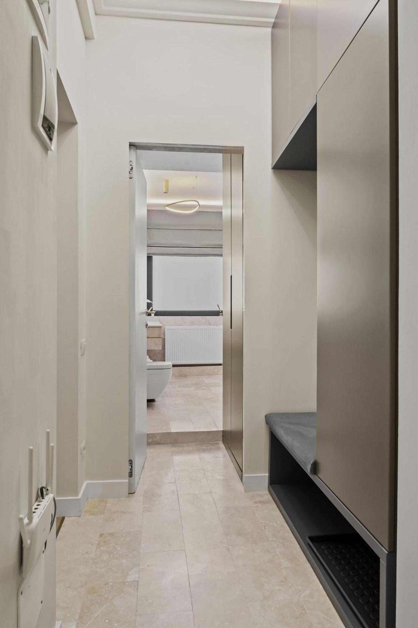 Central Two Rooms Apartment The Paradise Of Lights Bucareste Exterior foto