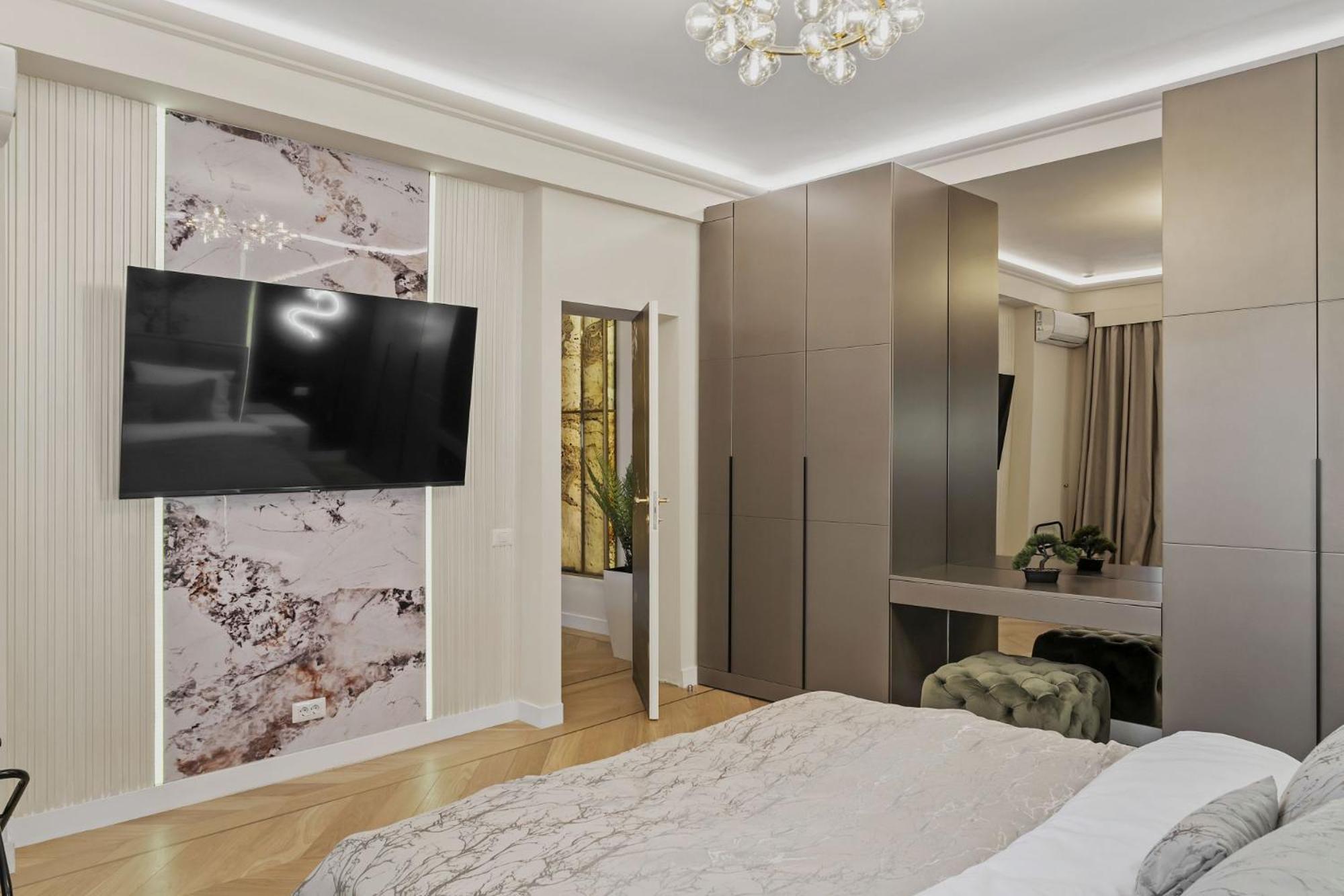 Central Two Rooms Apartment The Paradise Of Lights Bucareste Exterior foto